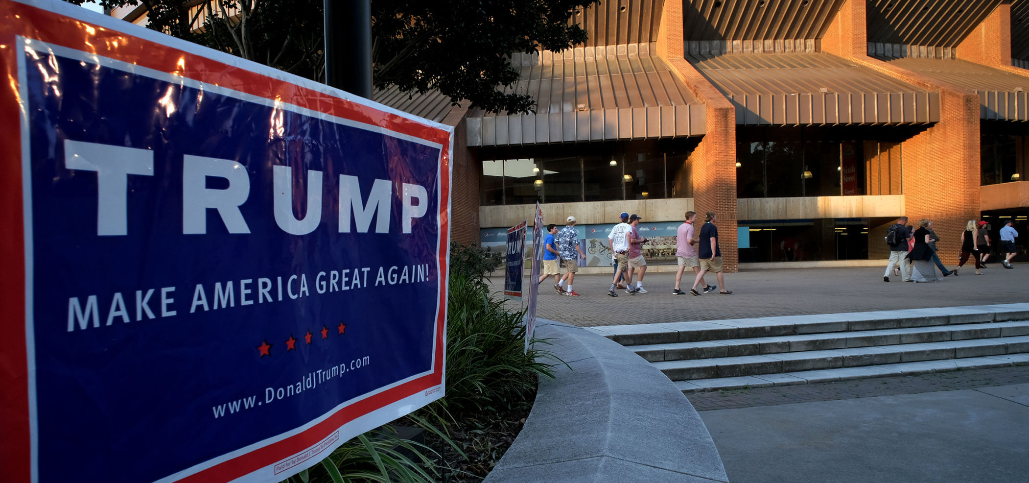 20160611_MET_TRUMP_BB09